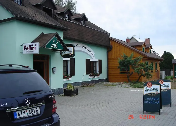 A Restaurace MyslivnaPenzion